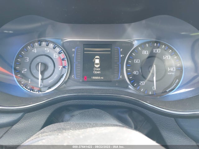 1C3CCCBB5FN698576 Chrysler 200 S