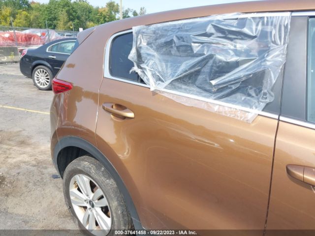 KNDPMCAC6J7365269 KIA Sportage Lx