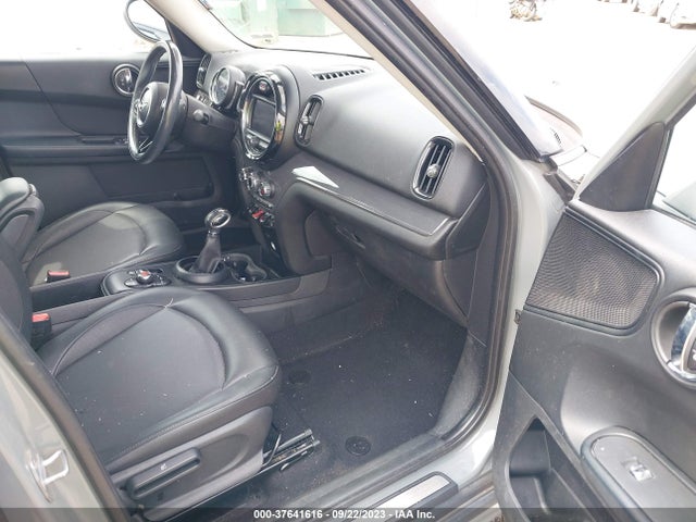 2019 MINI COUNTRYMAN WMZYS7C53K3F45756 Photo 4
