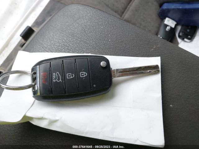 KNDJP3A58E7706577 KIA SOUL +