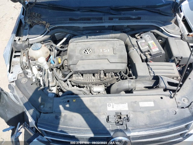 3VWD17AJ9FM220576 Volkswagen Jetta Sedan 1.8t Se W/connectivity