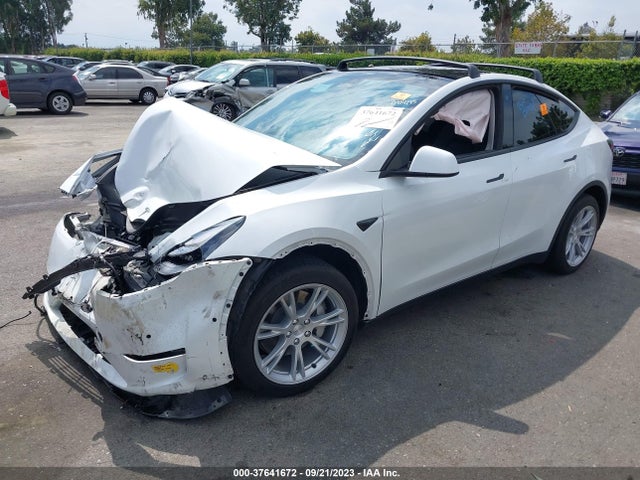 7SAYGDEE6NF491518 Tesla Model Y Long Range