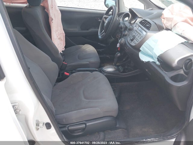 2010 HONDA FIT VIN: JHMGE8H29AS017467
