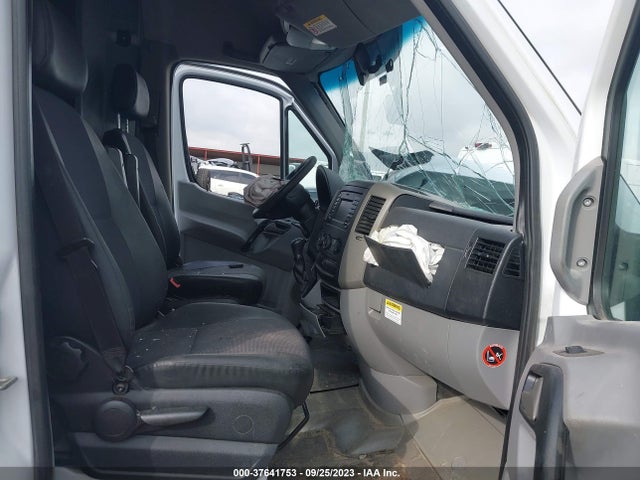 2015 MERCEDES-BENZ SPRINTER 2500 NORMAL ROOF VIN: WD3PE7DC6F5981468