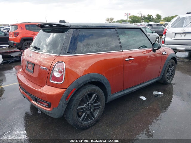 2012 MINI COOPER HARDTOP WMWSV3C54CTY16499 Photo 3