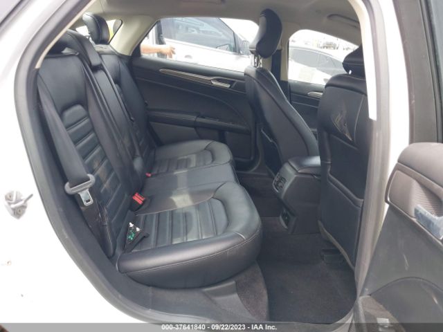 3FA6P0PU7HR180058 Ford Fusion Energi Se