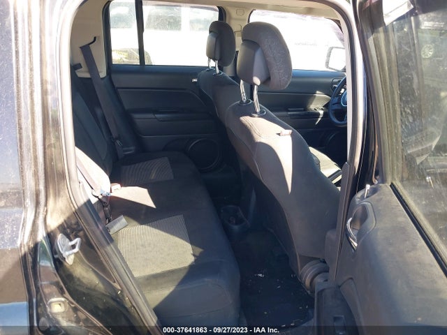 2016 JEEP PATRIOT SPORT VIN: 1C4NJPBA3GD670064