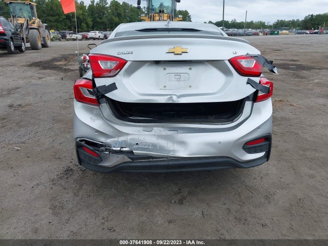 Chevrolet Cruze Lt Auto 2018 1G1BE5SM7J7236721 Image 16