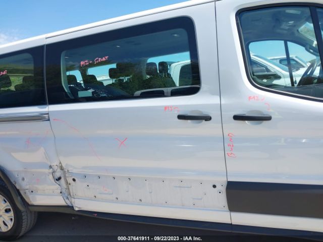 1FBAX2Y89NKA67086 Ford Transit Passenger Wagon Xl/xlt