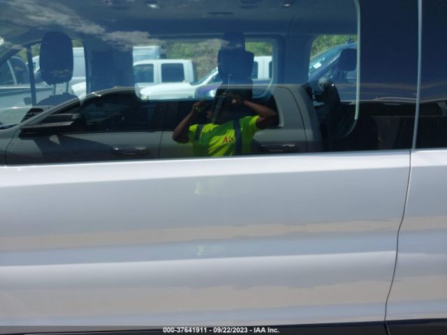 1FBAX2Y89NKA67086 Ford Transit Passenger Wagon Xl/xlt