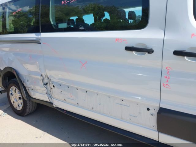 1FBAX2Y89NKA67086 Ford Transit Passenger Wagon Xl/xlt