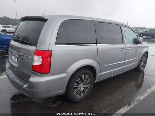 2C4RC1HG5ER108987 Chrysler Town & Country S