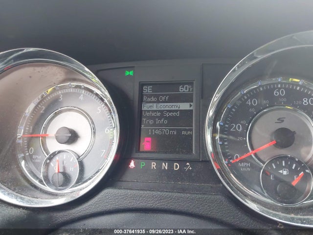 2C4RC1HG5ER108987 Chrysler Town & Country S