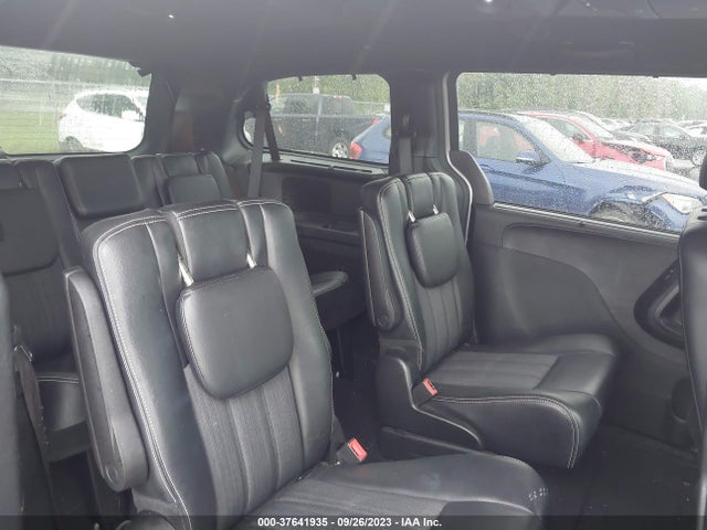 2C4RC1HG5ER108987 Chrysler Town & Country S