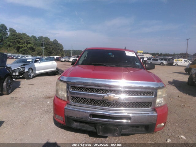 2011 CHEVROLET SILVERADO 1500 LT VIN: 3GCPCSE00BG306429