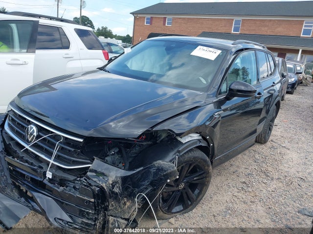 3VVCB7AX4PM122056 Volkswagen Tiguan Se R-line Black