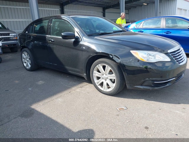 2011 CHRYSLER 200 TOURING VIN: 1C3BC1FB9BN615753
