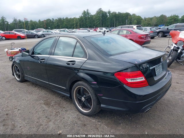 2012 MERCEDES-BENZ C-CLASS C 300 VIN: WDDGF8BB3CF903311