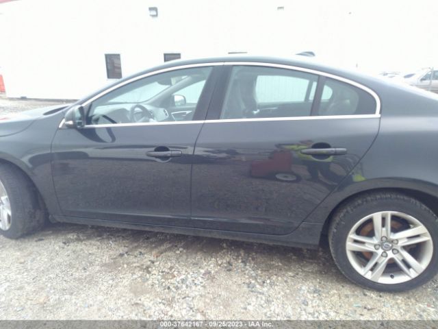 YV126MFK5F1363642 Volvo S60 T5 Premier