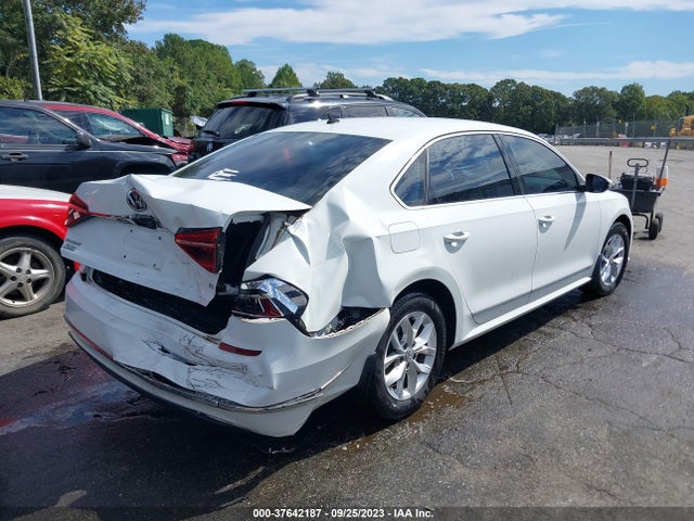 1VWAT7A33HC005973 Volkswagen Passat 1.8t S