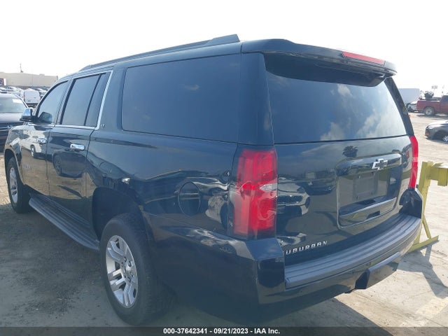 Chevrolet Suburban Lt 2017 1GNSCHKC2HR151345 Image 3