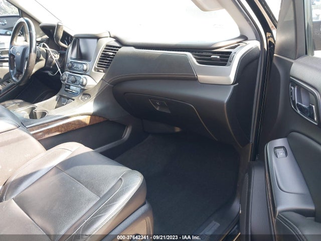 Chevrolet Suburban Lt 2017 1GNSCHKC2HR151345 Image 5