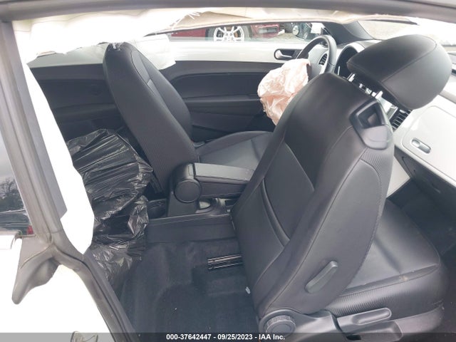 2019 VOLKSWAGEN BEETLE SE VIN: 3VWJD7AT6KM714562