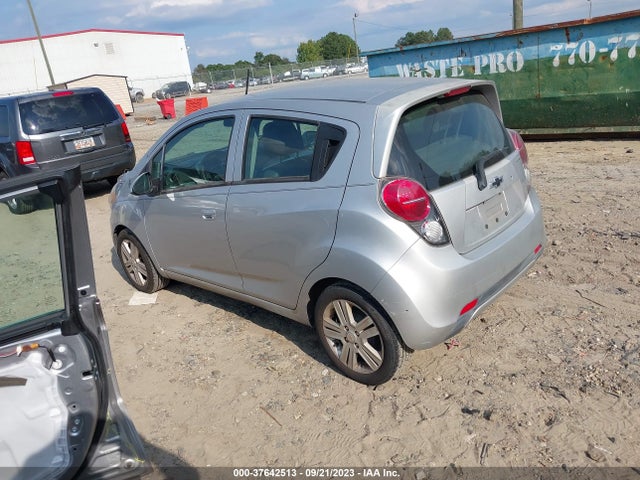 Chevrolet Spark Lt 2014 KL8CD6S90EC519905 Image 3