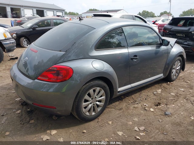 3VWFP7ATXEM606690 Volkswagen Beetle Coupe 2.5l Entry