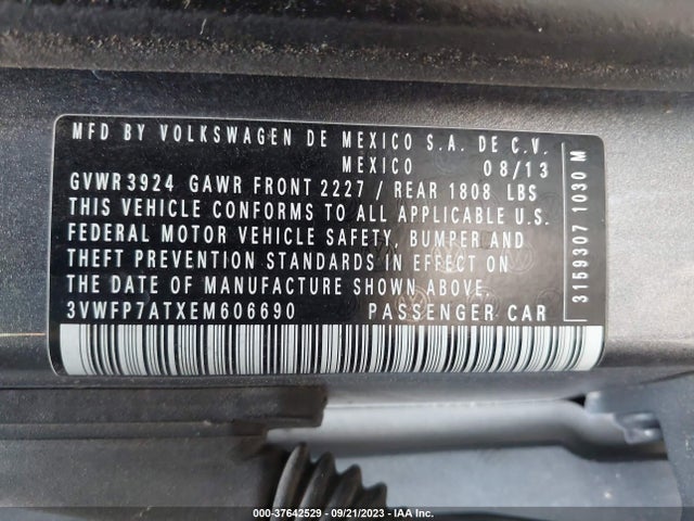 3VWFP7ATXEM606690 Volkswagen Beetle Coupe 2.5l Entry