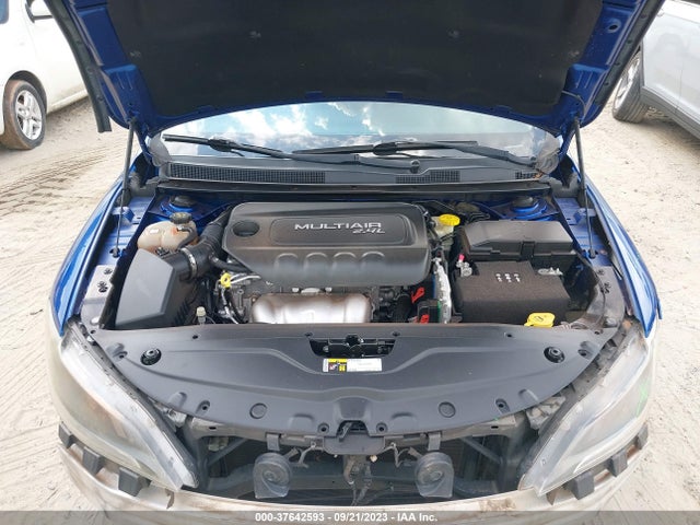 Chrysler 200 Limited 2015 1C3CCCAB6FN641417 Image 10