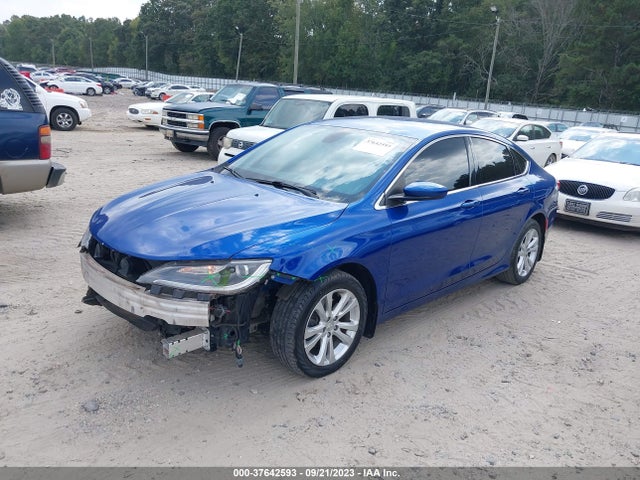 Chrysler 200 Limited 2015 1C3CCCAB6FN641417 Image 2