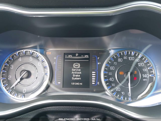 Chrysler 200 Limited 2015 1C3CCCAB6FN641417 Image 7