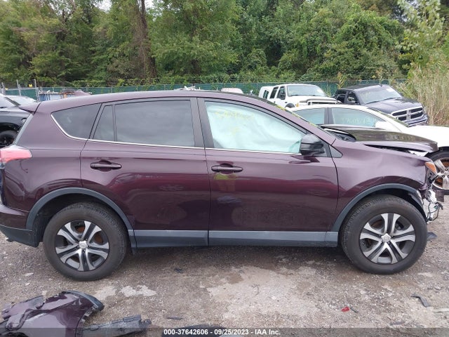Toyota RAV4 LE 2018 2T3BFREV8JW825460 Image 14