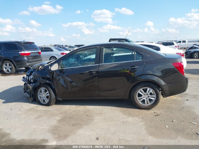 Chevrolet SONIC LT 2016 1G1JC5SH5G4123817 Image 13