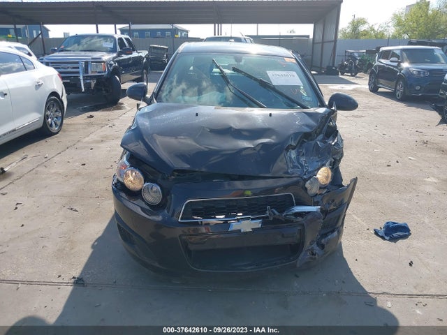 Chevrolet SONIC LT 2016 1G1JC5SH5G4123817 Image 6