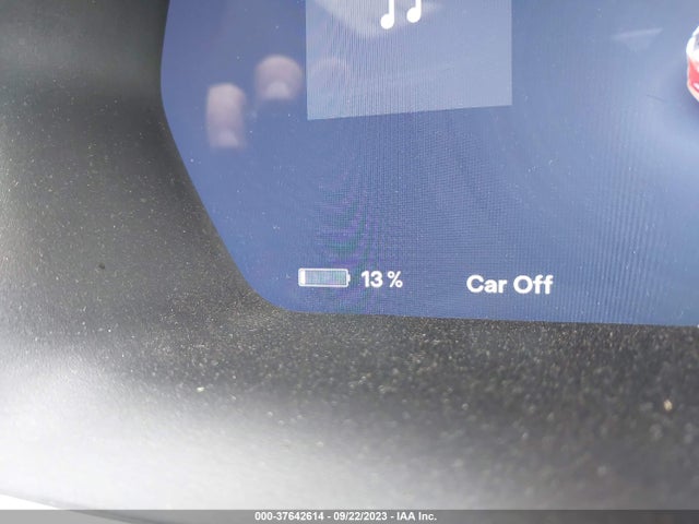 Tesla Model S 60/70/75/85 2016 5YJSA1E17GF138403 Image 16