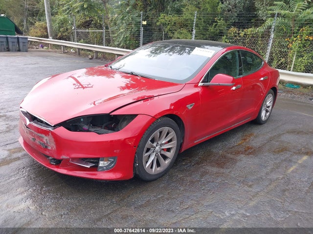 Tesla Model S 60/70/75/85 2016 5YJSA1E17GF138403 Image 2