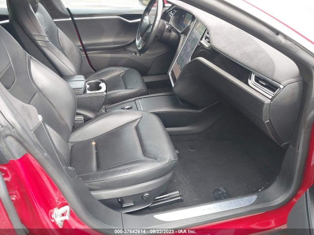 Tesla Model S 60/70/75/85 2016 5YJSA1E17GF138403 Image 5