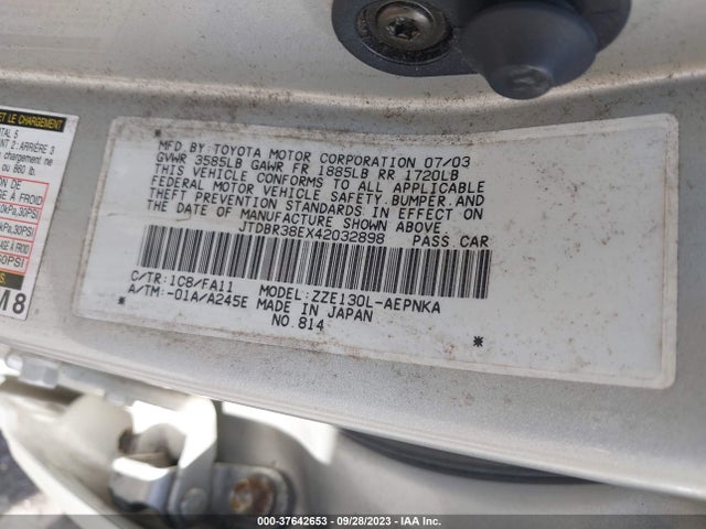 2004 TOYOTA COROLLA LE VIN: JTDBR38EX42032898