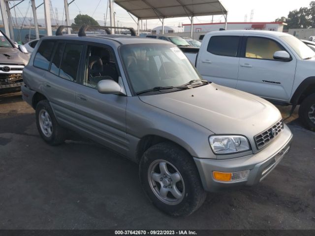 JT3GP10VXY7068874, 2000 Toyota Rav4 on IAAI