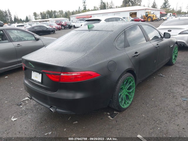 2016 JAGUAR XF SAJBK4BV9GCY17156 Photo 3