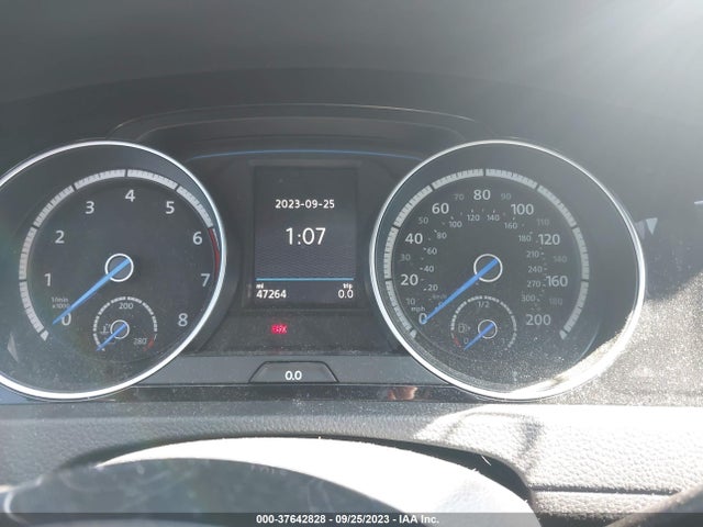 WVWWF7AU8HW088632 Volkswagen Golf R