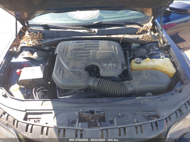 2C3CCABG8EH352545 Chrysler 300 300s