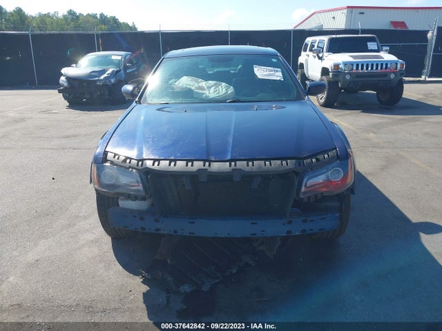 2C3CCABG8EH352545 Chrysler 300 300s