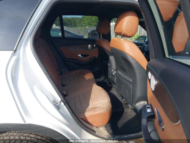 WDC0G4KBXJV021194 Mercedes-Benz GLC 300