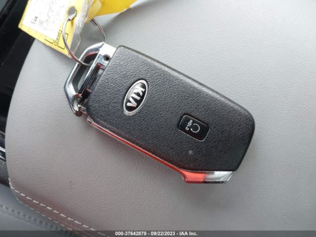 5XXG34J21MG003667 KIA K5 EX