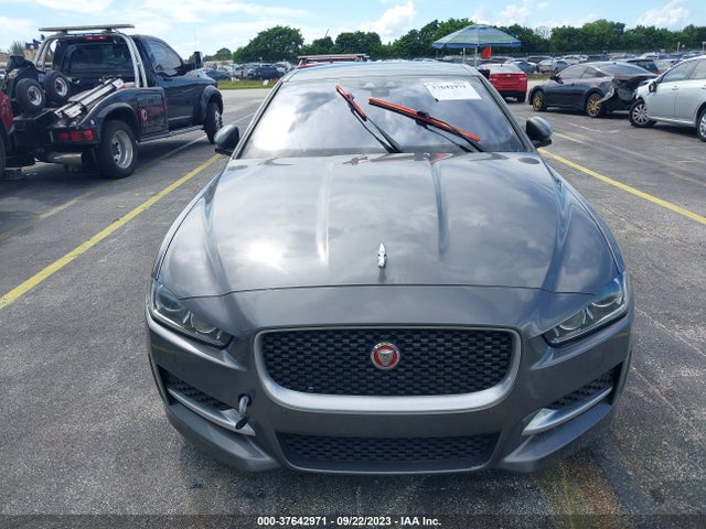 2017 JAGUAR XE SAJAF4BV2HA948989 Photo 5