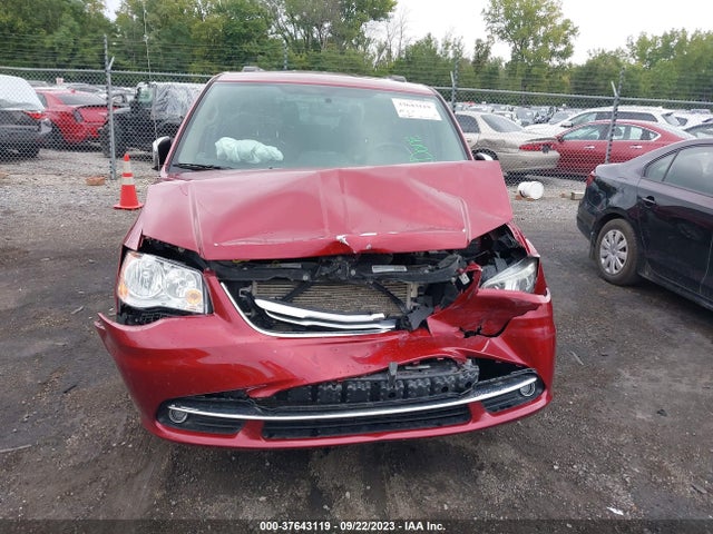 2C4RC1CG5FR514275 Chrysler Town & Country Touring-l