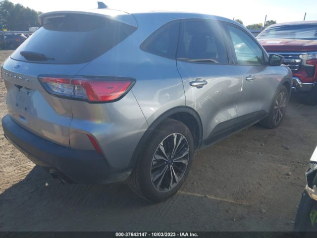 1FMCU0G66NUB43087 Ford ESCAPE SE